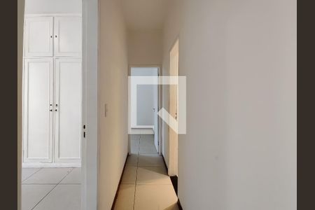 Corredor de apartamento para alugar com 2 quartos, 72m² em Tijuca, Rio de Janeiro