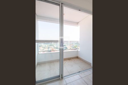 Sacada de apartamento à venda com 2 quartos, 52m² em Quitaúna, Osasco