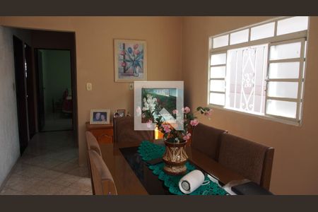 Sala de Estar de casa à venda com 3 quartos, 170m² em Jardim Aurelia, Jundiaí