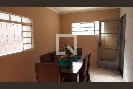 Sala de Estar de casa à venda com 3 quartos, 170m² em Jardim Aurelia, Jundiaí