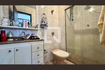 Banheiro de apartamento à venda com 3 quartos, 90m² em Calafate, Belo Horizonte