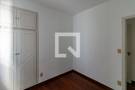 Quarto 1 de apartamento à venda com 4 quartos, 140m² em Santo Antônio, Belo Horizonte