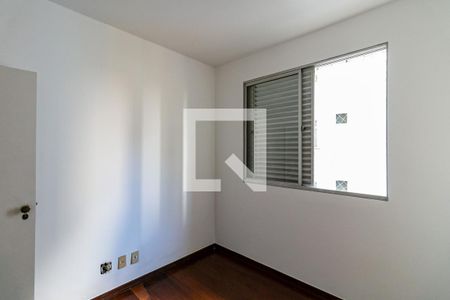 Quarto 1 de apartamento à venda com 4 quartos, 140m² em Santo Antônio, Belo Horizonte