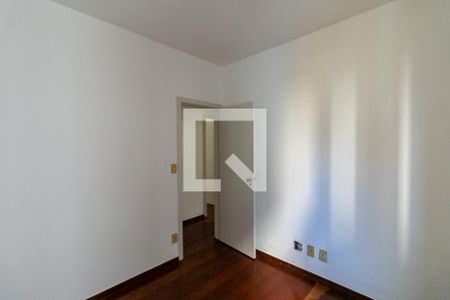 Quarto 1 de apartamento à venda com 4 quartos, 140m² em Santo Antônio, Belo Horizonte