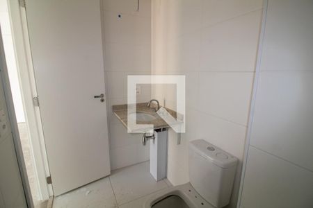 Banheiro de apartamento à venda com 2 quartos, 66m² em Santo Amaro, São Paulo