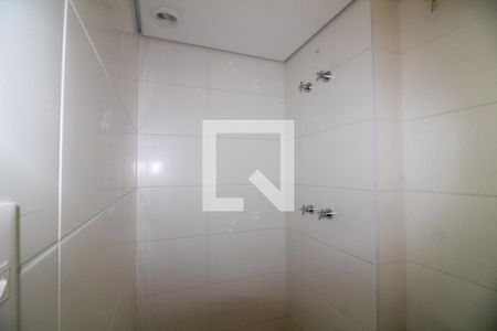 Banheiro de apartamento à venda com 2 quartos, 66m² em Santo Amaro, São Paulo