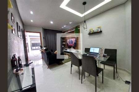 Casa à venda com 3 quartos, 109m² em Vila Nivi, São Paulo