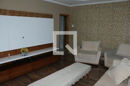 Sala de casa para alugar com 3 quartos, 500m² em Santo Elias, Nova Iguaçu