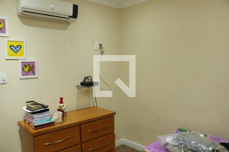 Quarto de casa para alugar com 3 quartos, 500m² em Santo Elias, Nova Iguaçu