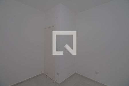 Quarto 2 de apartamento para alugar com 2 quartos, 48m² em Parque Tomas Saraiva, São Paulo