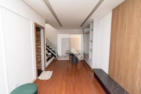 Sala de casa à venda com 3 quartos, 250m² em Santa Maria, Contagem