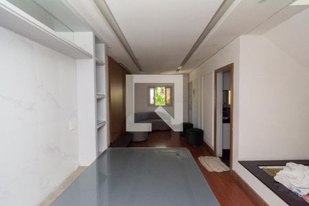 Sala de casa à venda com 3 quartos, 250m² em Santa Maria, Contagem