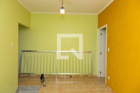 Hall de escada  de casa para alugar com 1 quarto, 69m² em Casa Grande, Diadema