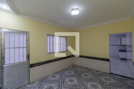 Sala de casa para alugar com 3 quartos, 150m² em Limoeiro, São Paulo