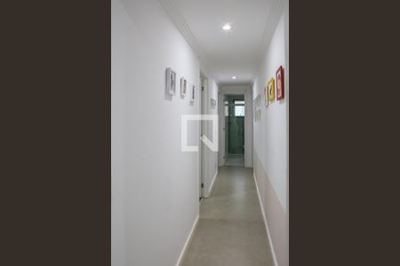 Corredor de apartamento à venda com 3 quartos, 105m² em Vila Romana, São Paulo