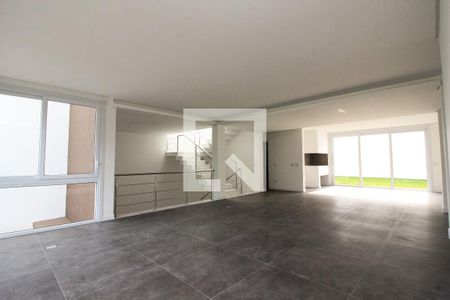 Sala de casa de condomínio à venda com 4 quartos, 256m² em Hípica, Porto Alegre