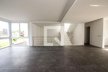 Sala de casa de condomínio à venda com 4 quartos, 256m² em Hípica, Porto Alegre