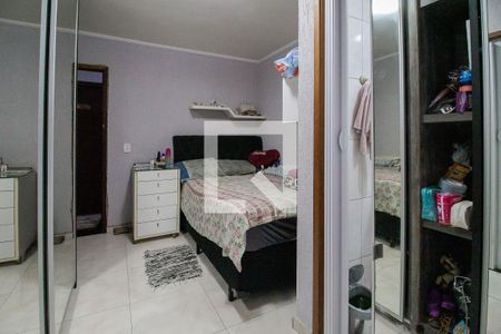 Quarto suite 1 de casa de condomínio para alugar com 2 quartos, 120m² em Vila Assis Brasil, Mauá