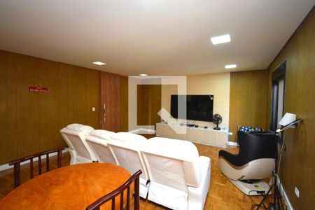 Sala de TV de casa à venda com 3 quartos, 310m² em Interlagos, São Paulo