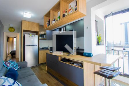 Sala/Cozinha/Área de serviço de apartamento à venda com 1 quarto, 42m² em Vila Valparaíso, Santo André