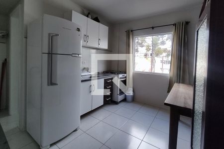 Cozinha de kitnet/studio para alugar com 1 quarto, 28m² em Água Verde, Curitiba