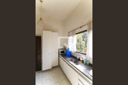 Casa à venda com 100m², 3 quartos e 2 vagas Casa à venda com 100m², 3 quartos e 2 vagasCozinha