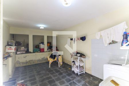 Casa à venda com 100m², 3 quartos e 2 vagas Casa à venda com 100m², 3 quartos e 2 vagasÁrea de Serviço