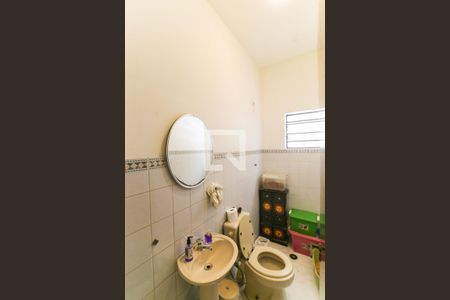 Casa à venda com 100m², 3 quartos e 2 vagas Casa à venda com 100m², 3 quartos e 2 vagasLavabo