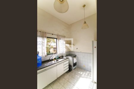 Casa à venda com 100m², 3 quartos e 2 vagas Casa à venda com 100m², 3 quartos e 2 vagasCozinha