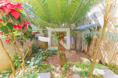 Casa à venda com 100m², 3 quartos e 2 vagas Casa à venda com 100m², 3 quartos e 2 vagasQuintal
