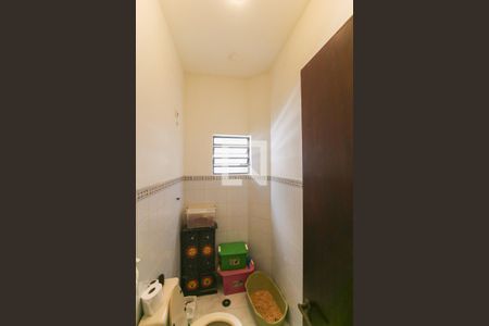Casa à venda com 100m², 3 quartos e 2 vagas Casa à venda com 100m², 3 quartos e 2 vagasLavabo