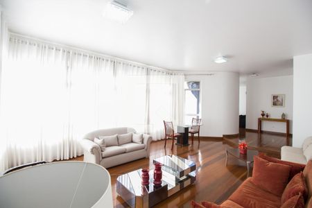 Sala 1 de apartamento à venda com 4 quartos, 234m² em Lourdes, Belo Horizonte