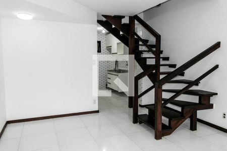 Sala de casa de condomínio para alugar com 3 quartos, 120m² em Patamares, Salvador