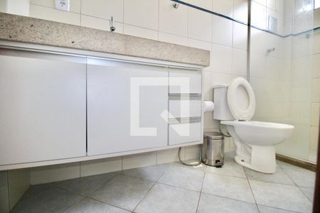 Banheiro da Suíte de apartamento para alugar com 2 quartos, 77m² em Graça, Salvador