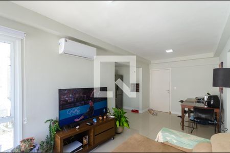 Sala de Jantar e Estar de apartamento à venda com 3 quartos, 72m² em Cavalhada, Porto Alegre