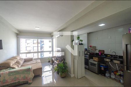 Sala de Jantar e Estar de apartamento à venda com 3 quartos, 72m² em Cavalhada, Porto Alegre