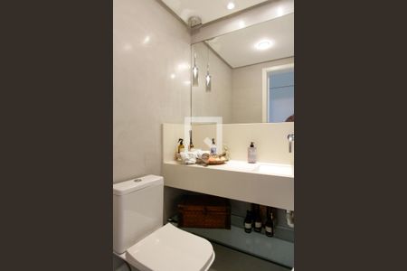 Lavabo de apartamento à venda com 4 quartos, 200m² em Barra da Tijuca, Rio de Janeiro