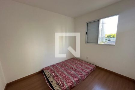 Dormitório 01 de apartamento para alugar com 1 quarto, 51m² em Adelino Simioni, Ribeirão Preto