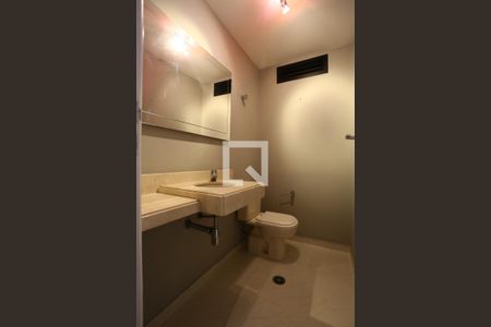 Lavabo de apartamento à venda com 4 quartos, 161m² em Vila Suzana, São Paulo