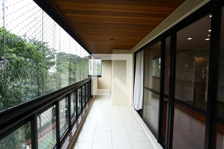 Varanda da Sala de apartamento à venda com 4 quartos, 161m² em Vila Suzana, São Paulo