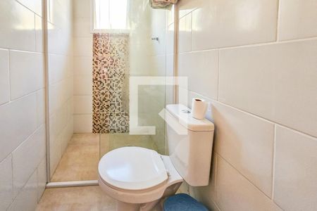 Casa de condomínio para alugar com 70m², 2 quartos e 1 vaga Casa de condomínio para alugar com 70m², 2 quartos e 1 vagaBanheiro da suíte