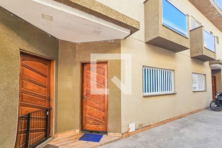 Casa de condomínio para alugar com 70m², 2 quartos e 1 vaga Casa de condomínio para alugar com 70m², 2 quartos e 1 vagaFachada