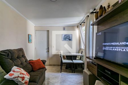 Sala de apartamento para alugar com 2 quartos, 48m² em Jardim Marica, Mogi das Cruzes