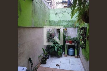 Casa à venda com 2 quartos, 100m² em Cambuci, São Paulo