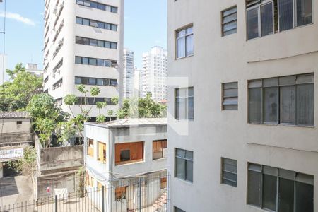 Vista da Sala e Quarto de kitnet/studio à venda com 1 quarto, 20m² em Água Branca, São Paulo