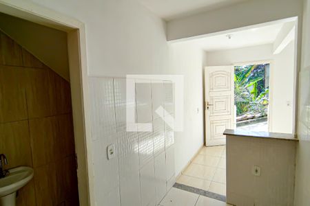 cozinha de casa para alugar com 1 quarto, 3m² em Jacarepaguá, Rio de Janeiro