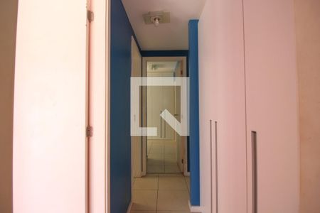 Corredor dos Quartos de apartamento à venda com 3 quartos, 73m² em Taquara, Rio de Janeiro