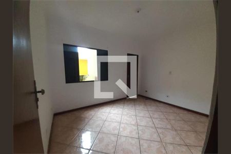 Casa à venda com 3 quartos, 120m² em Vila Yolanda, Osasco