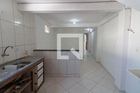 Sala - Cozinha de apartamento para alugar com 2 quartos, 40m² em Vila Dalva, São Paulo