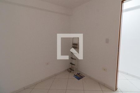 Quarto 1 de apartamento para alugar com 2 quartos, 40m² em Vila Dalva, São Paulo